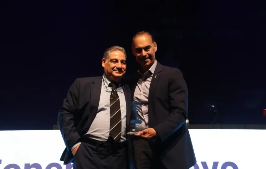 50 - LARA CON MERCHÁN