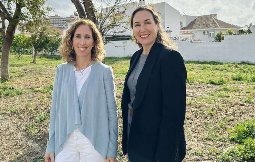 Carmen Diaz y Rocio Arriaga informan de las noevdades de la ordenanza de Limpieza de solares