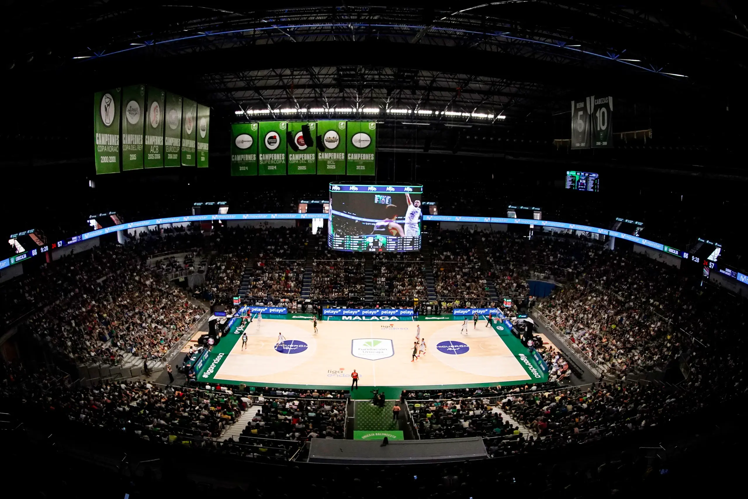 EL CARPENA ROZA EL LLENO PARA RECIBIR AL VALENCIA BASKET