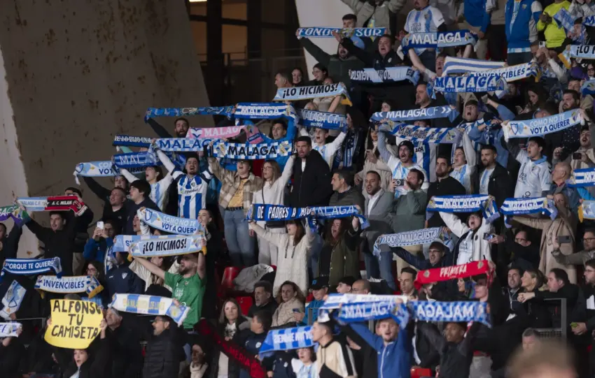 EL MÁLAGA CF SORTEARÁ 400 ENTRADAS PARA EL DERBI EN ALMERÍA