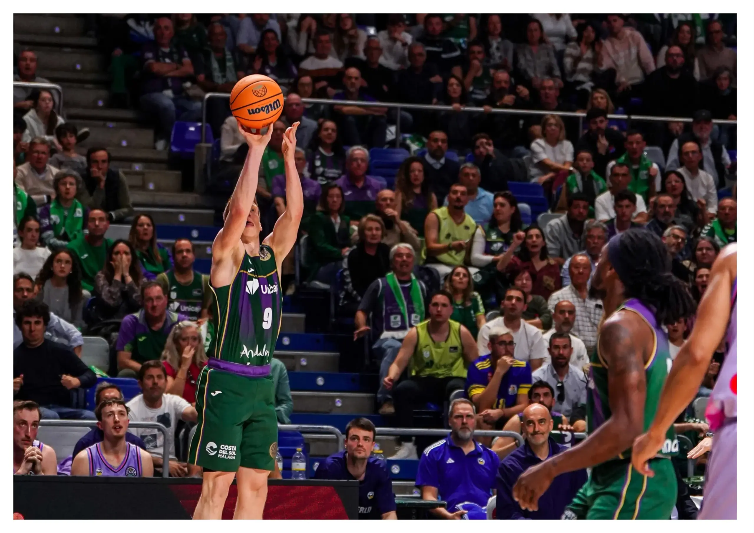 EL UNICAJA BATE A UN TENAZ ALBA BERLÍN Y SE PONE A UN PASO DE BADALONA