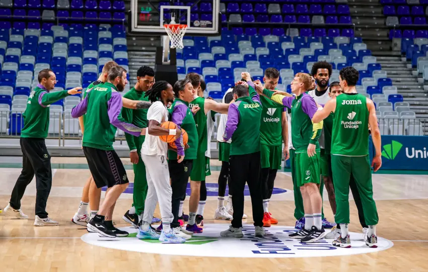 ESTADO DE LA ENFERMERÍA DEL UNICAJA ANTES DE MEDIRSE AL GRAN CANARIA