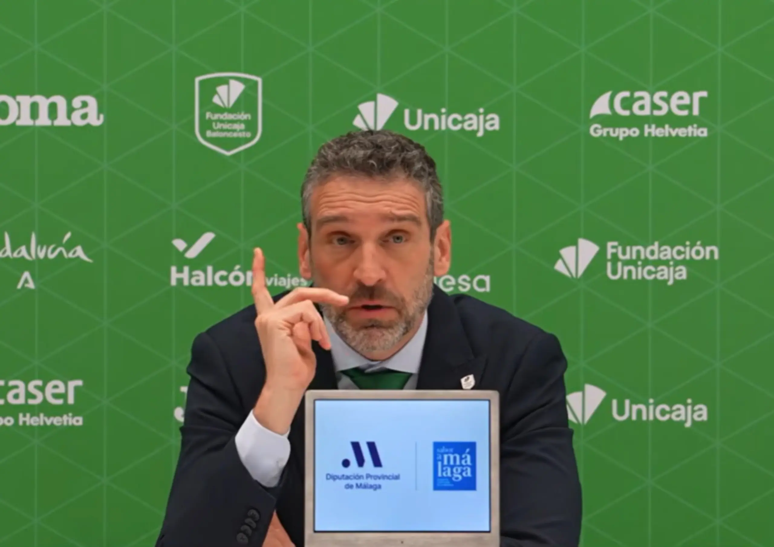 Ibon Navarro tras la derrota: "“Es lamentable, me avergüenza fallar 18 tiros libres"