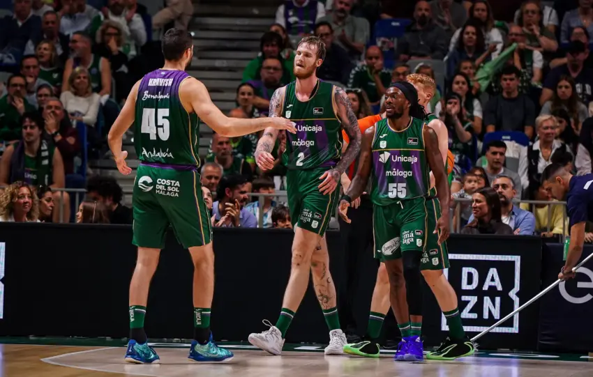 NOTAS Y 1X1 DEL UNICAJA ANTE HIOPOS LLEIDA