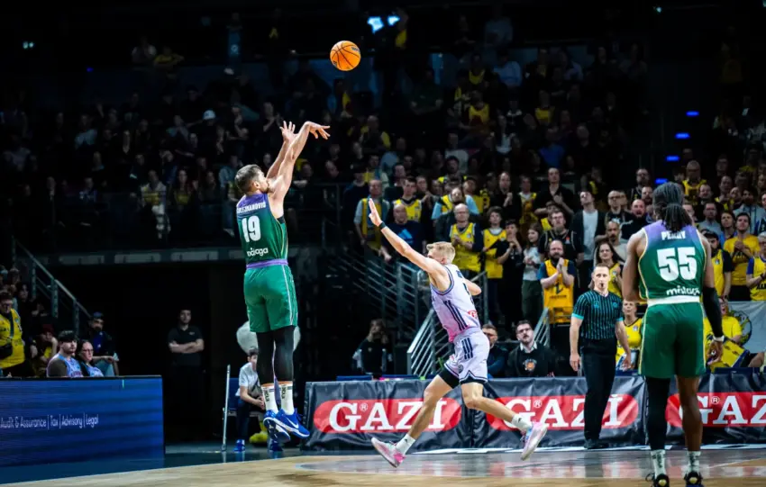 NOTAS Y 1X1 DEL UNICAJA EN BERLÍN