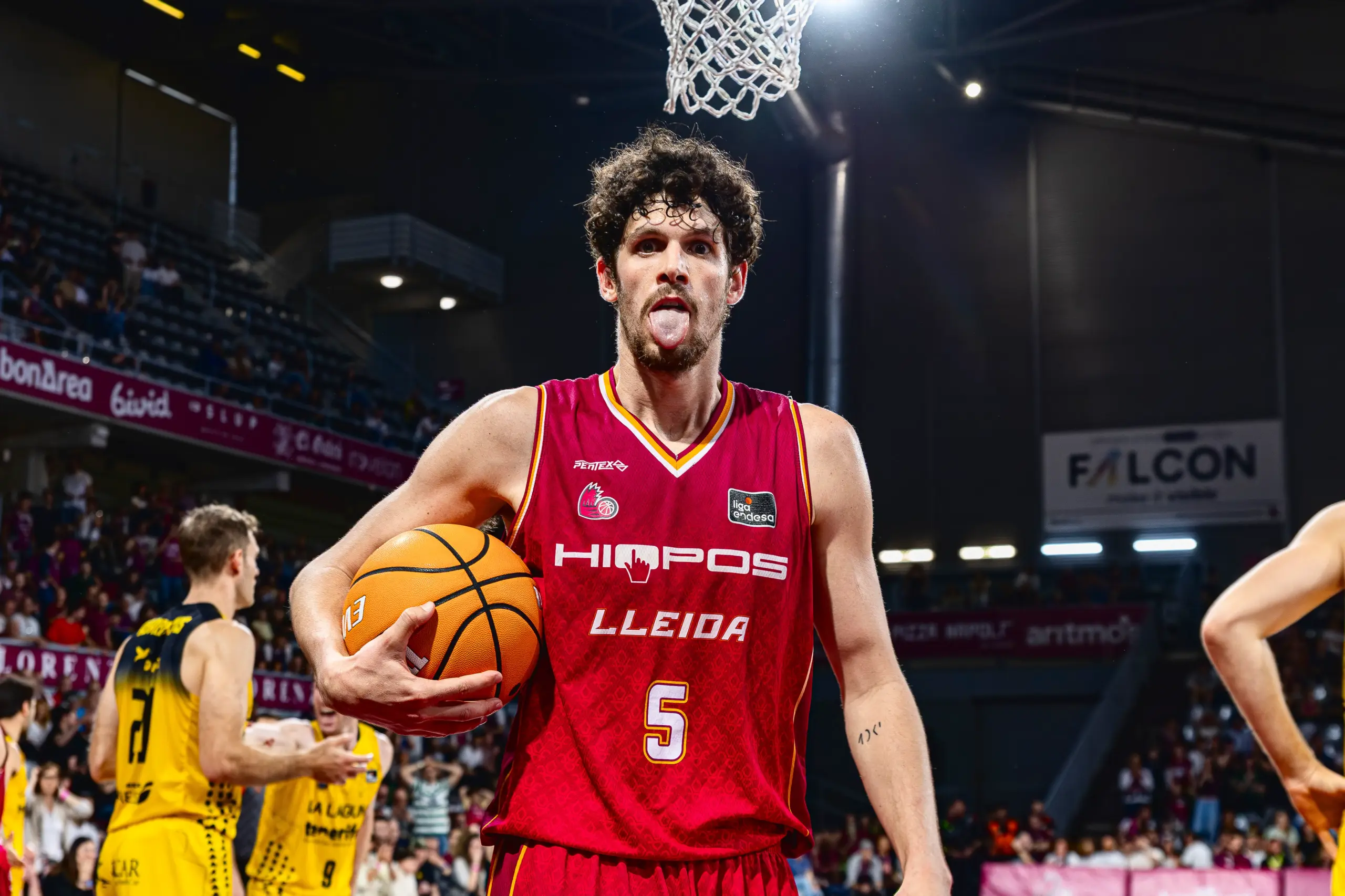 ORIOL PAULÍ ATERRIZA EN MÁLAGA EN EL MEJOR MOMENTO DE SU CARRERA