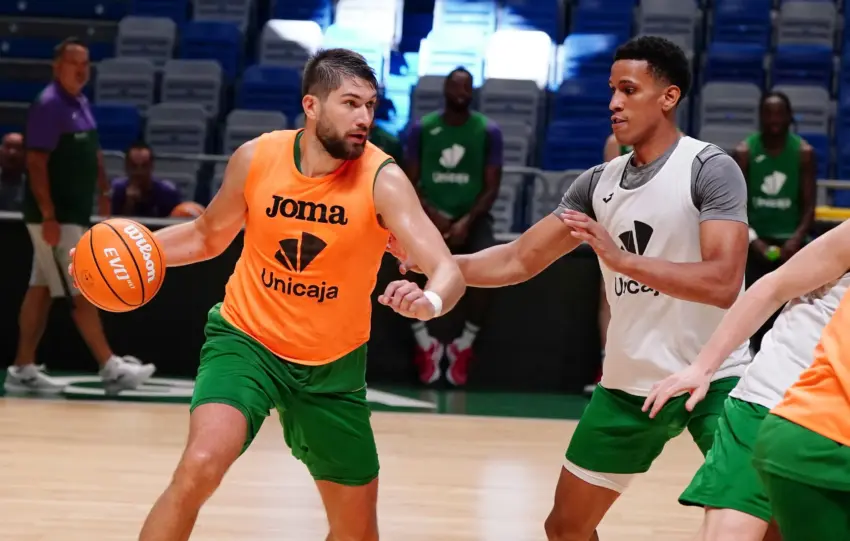 TYSON PÉREZ Y KRAVISH DE VUELTA A LOS ENTRENAMIENTOS