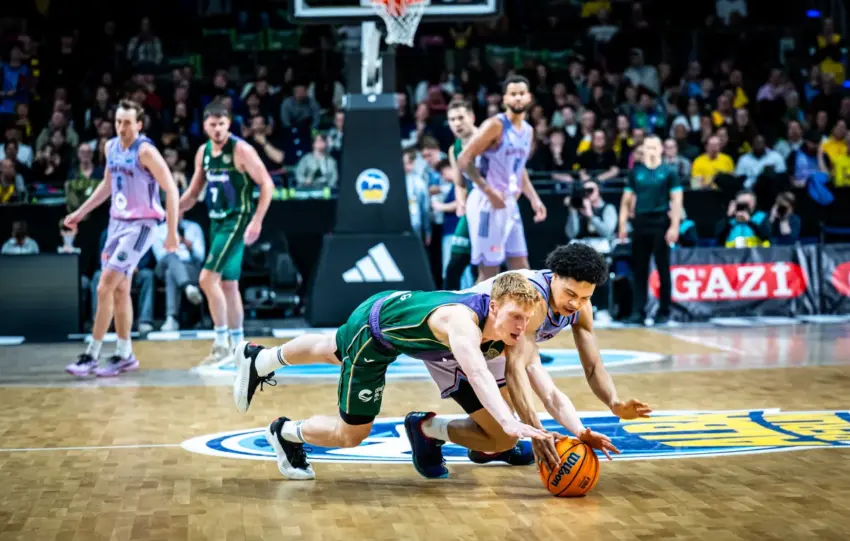 UN CAMINO DE OBSTÁCULOS CON EL MISMO DESTINO