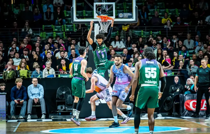 UN THRILLER EN BERLÍN LLEVA AL UNICAJA A BADALONA