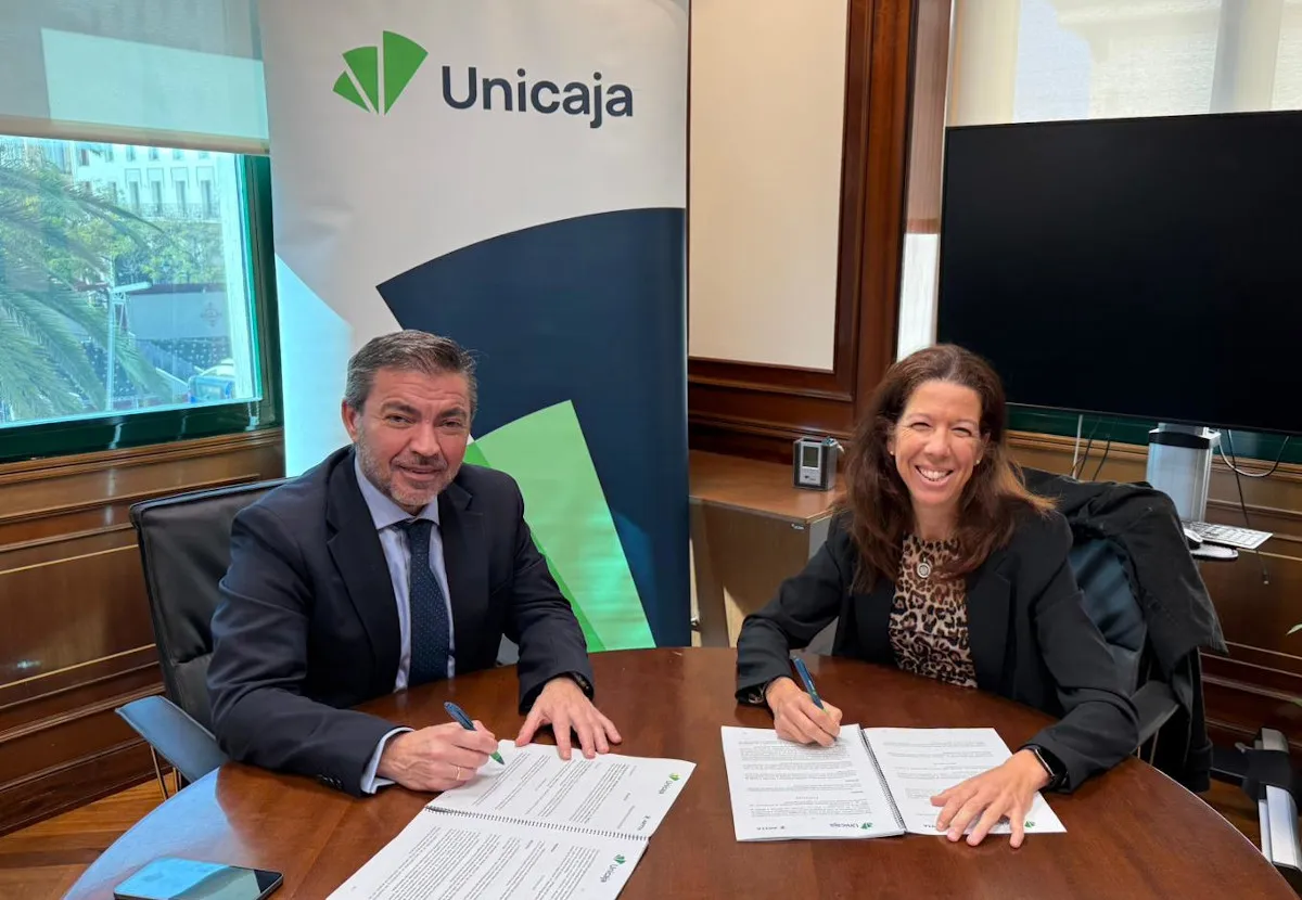 UNICAJA Y APTTA FIRMAN UN ACUERDO_11zon