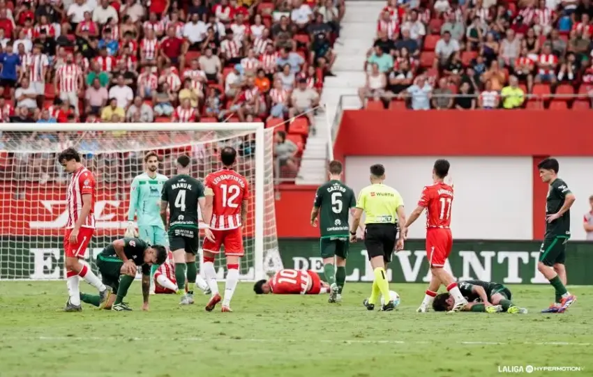 El Almería, peor equipo de Segunda contra rivales del playoff