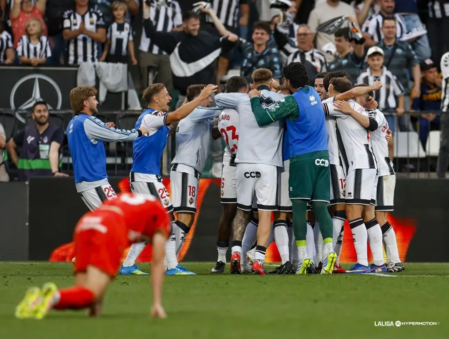 Clasificación Málaga CF: El Castellón tumba al Burgos y se cuela en el ascenso directo