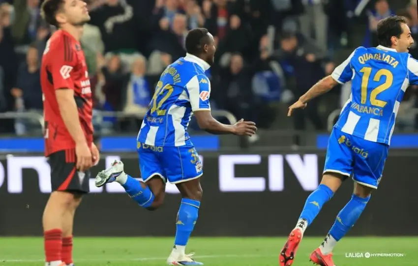 Triunfo con polémica del Dépor que también abre una pequeña brecha con el Málaga