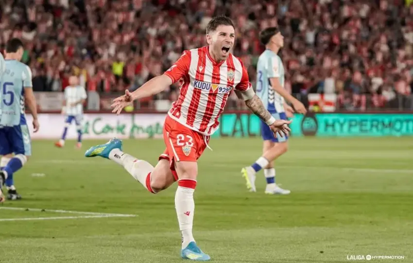 CRÓNICA | El Málaga CF muere en la orilla del Mediterráneo