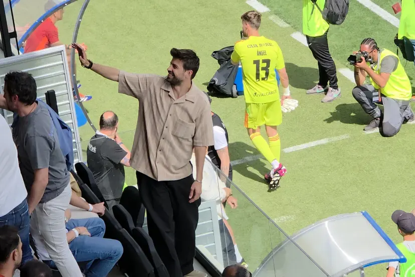 Piqué la lía: Enfrentamiento contra miembros del Málaga CF y acusación de "robo histórico"