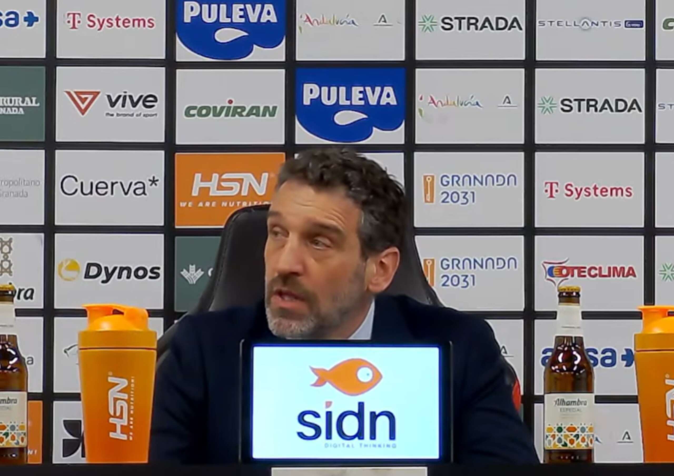 Ibon Navarro tras la derrota en Granada: "Hay que tomar medidas”