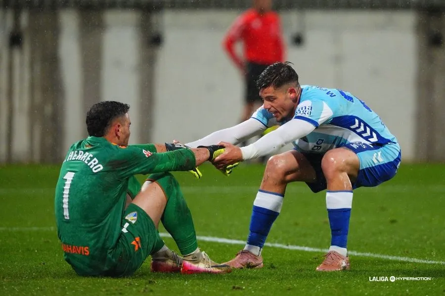 Luces y sombras del Málaga CF a balón parado en Andorra