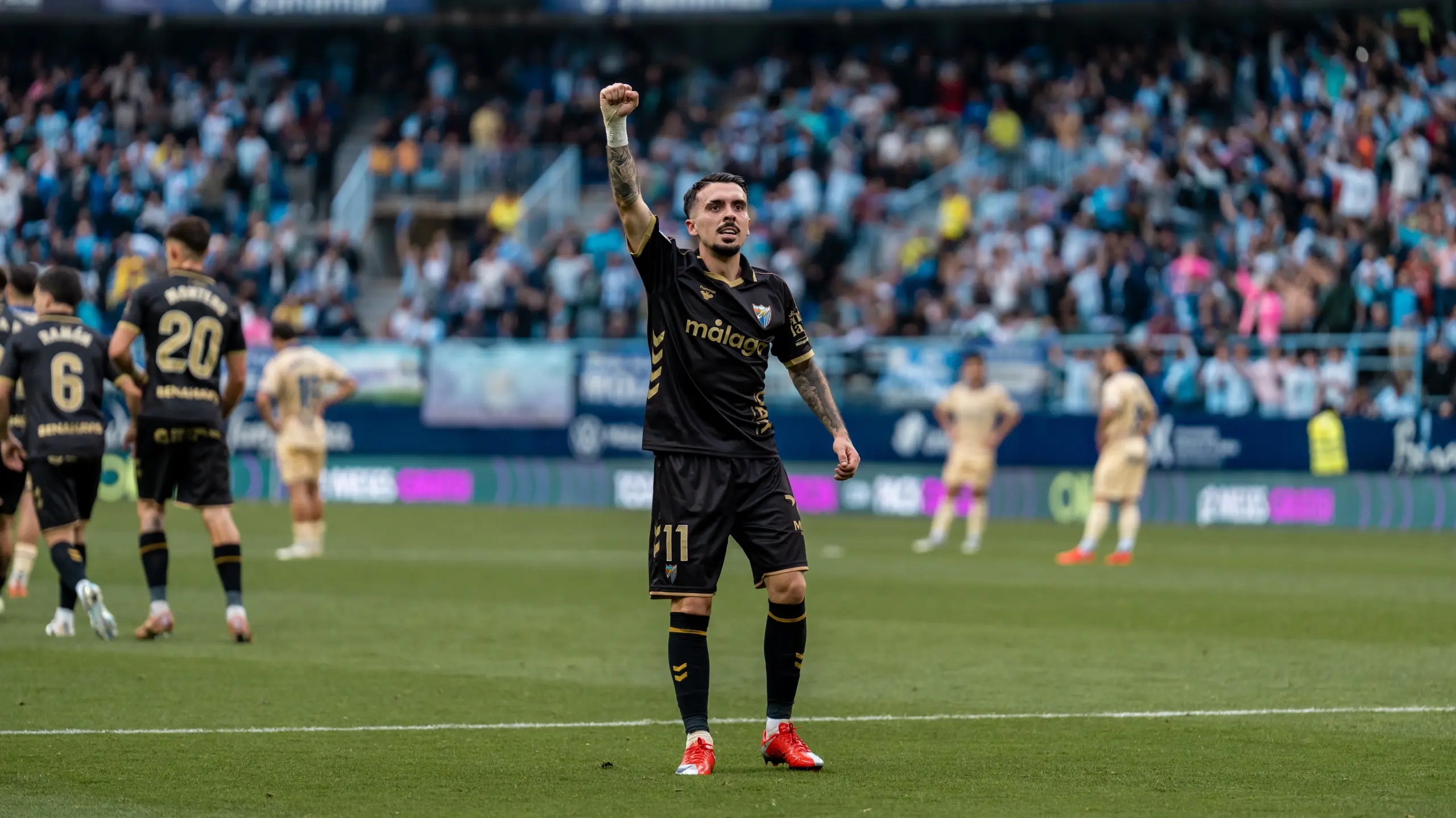 Radio Marca 7 La Rosaleda, rendida al traje y la corbata de Joaquín Muñoz