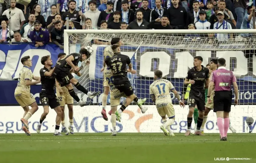 El Málaga CF se reencuentra a balón parado