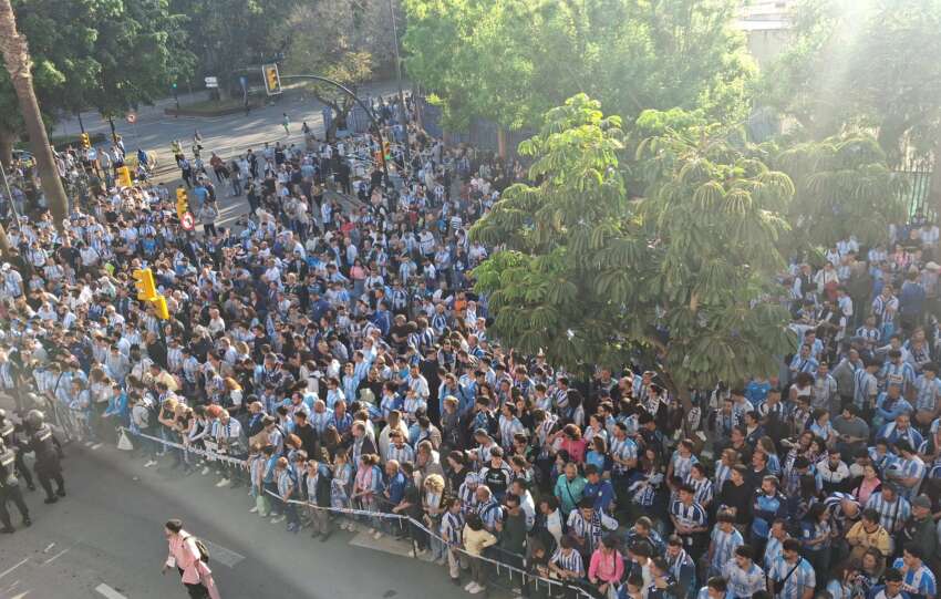 Así fue el espectacular recibimiento al Málaga CF