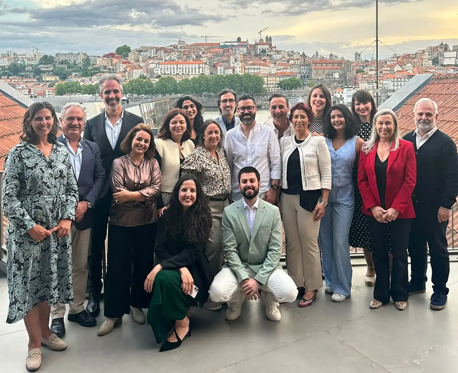 25 - TURISMO OPORTO Y LISBOA