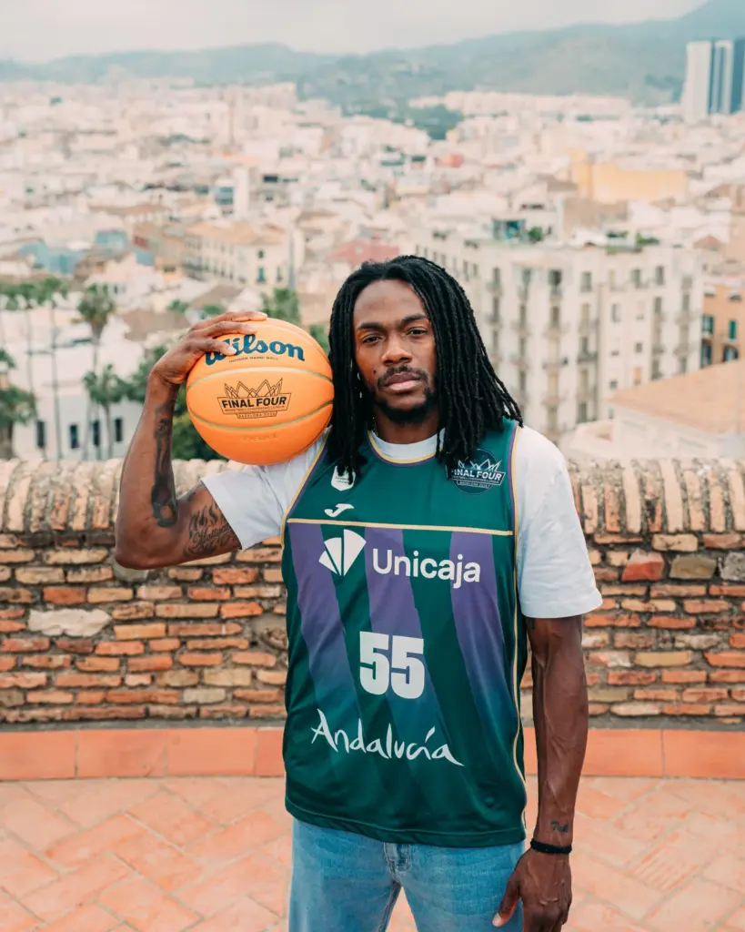 34 - PERRY EN LA ALCAZABA
