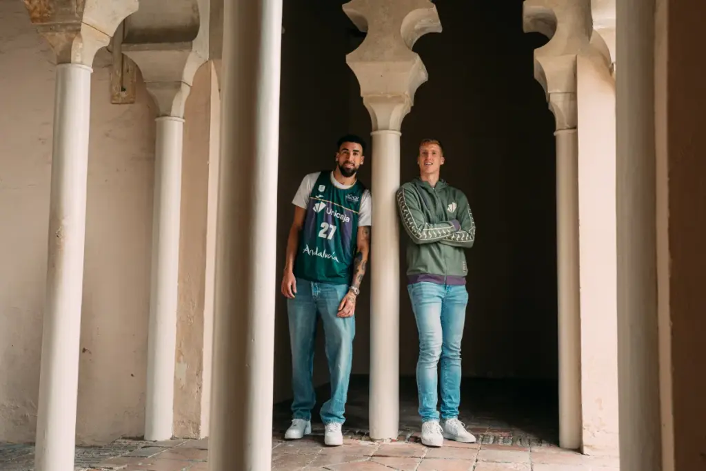 38 - DUARTE Y ALBERTO EN LA ALCAZABA