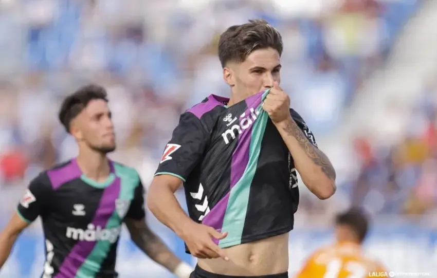 Chupete celebracion gol Malaga CF Zaragoza