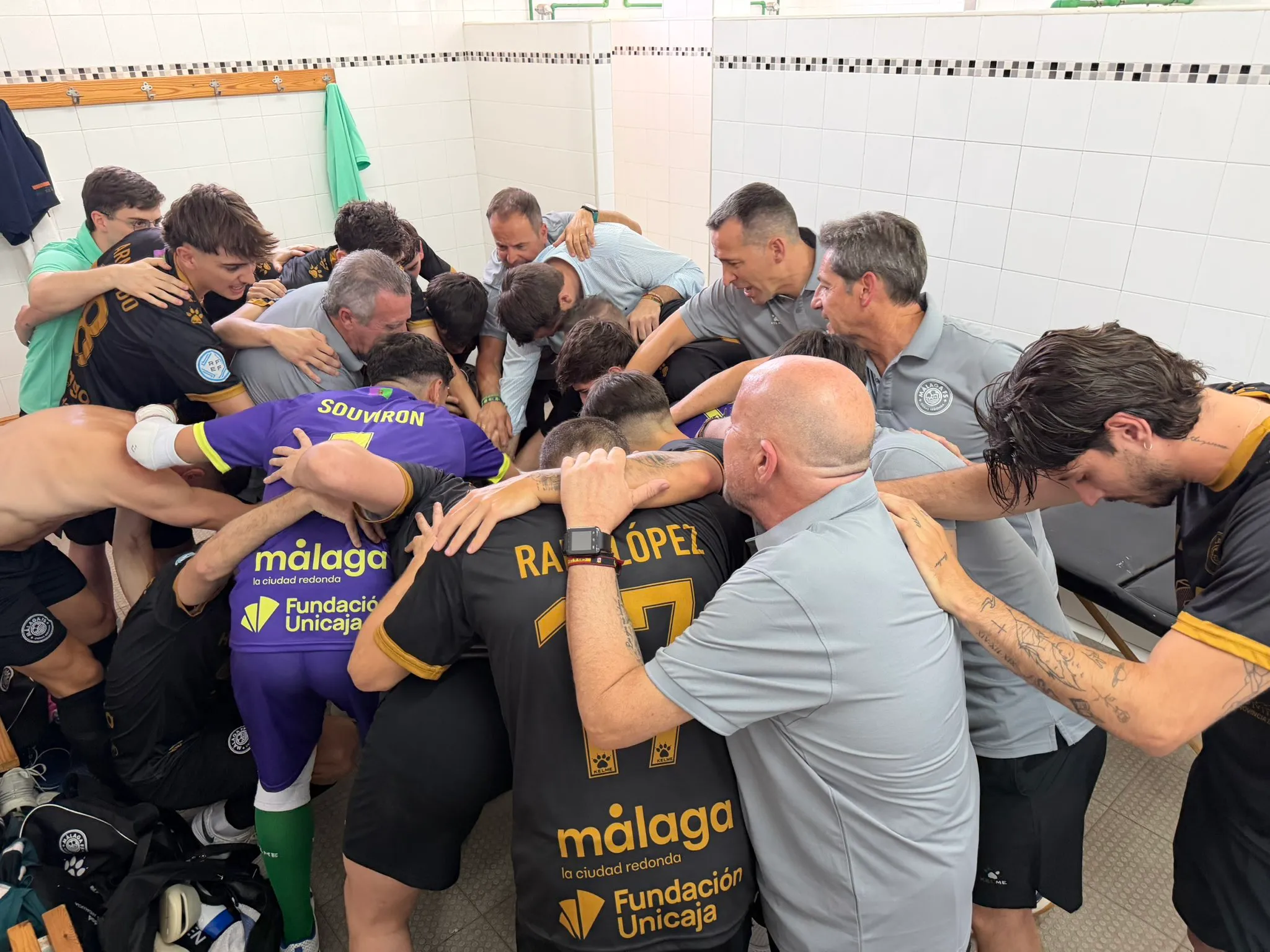 EL MÁLAGA CIUDAD REDONDA OBLIGADO A REMONTAR ANTE EL ZAMBÚ