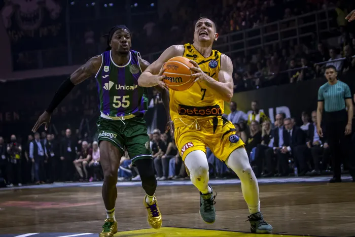 HORARIO Y TELEVISIÓN DEL AEK VS UNICAJA DE SEMIFINALES DE LA BCL