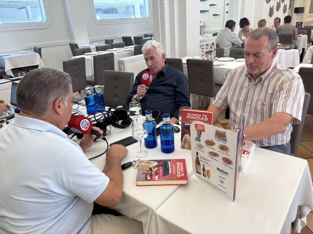 Radio MARCA Málaga apoya las jornadas de 'Marisqueando' del grupo Los Mellizos 4 IMG 1926