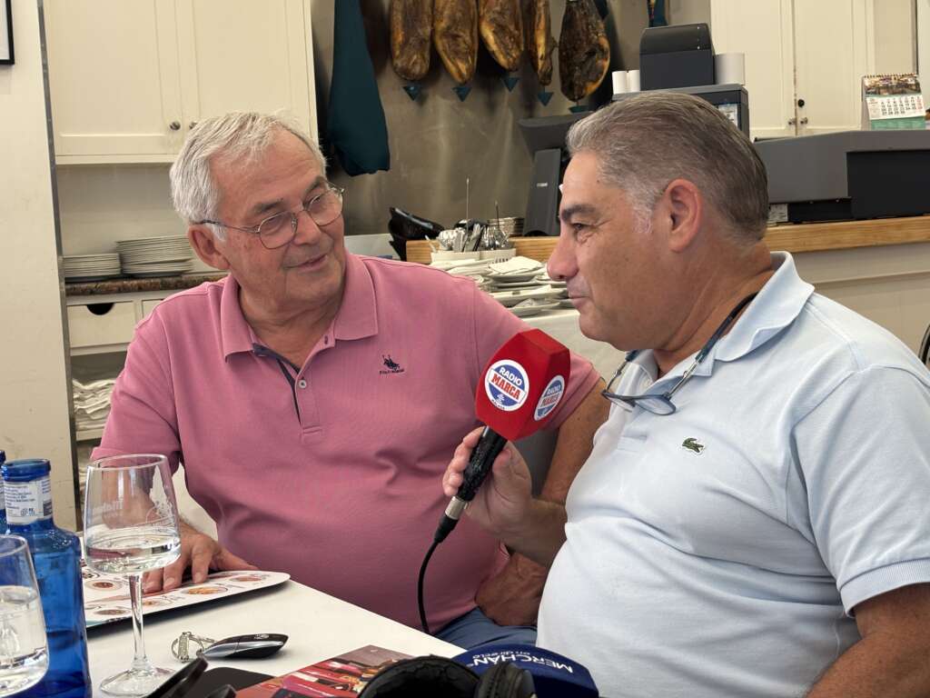 Automovilismo y fútbol sala en Casa Juan Los Mellizos para preparar un fin de semana decisivo por los playoff en Radio MARCA Málaga 6 IMG 1937