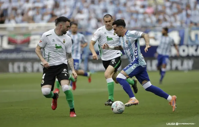 Este es el resumen del empate entre el Málaga CF y el Racing de Santander en La Rosaleda (1-1)
