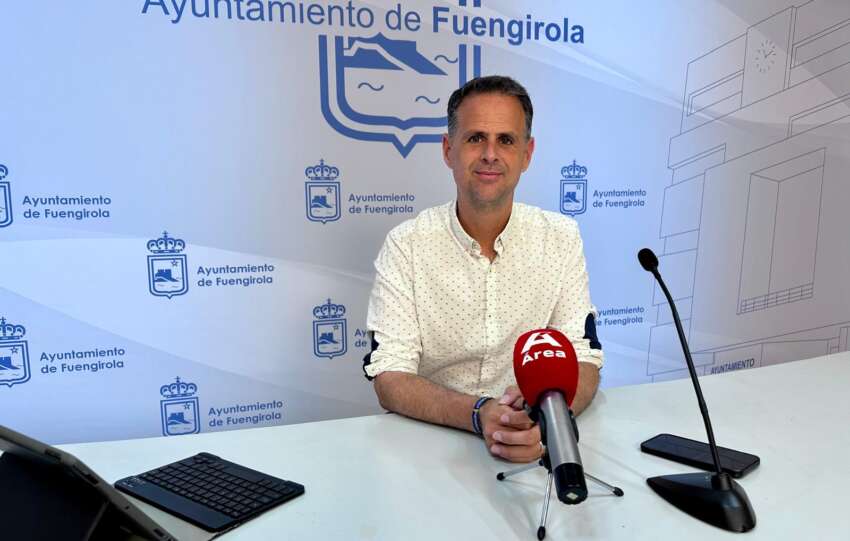 Julio Rodriguez informa de la oferta de las plazas de actividades dirigidas para adultos para los meses de verano