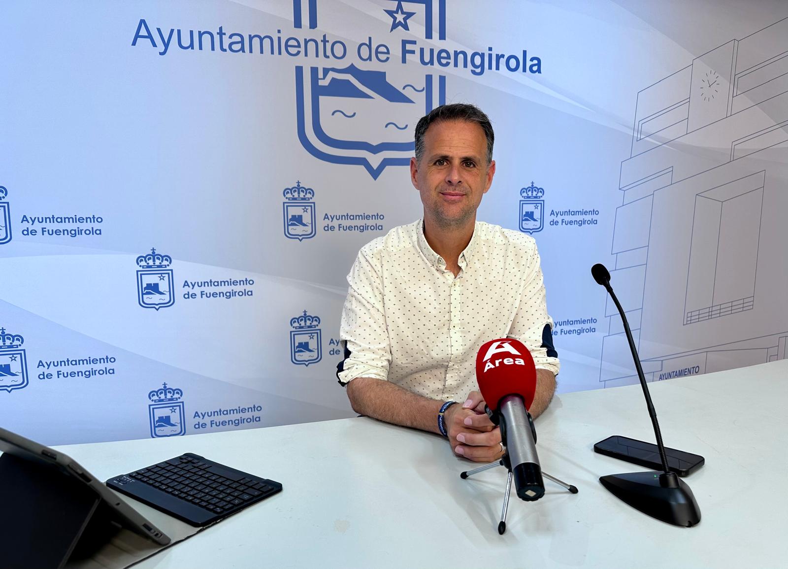 Radio Marca 38 Julio Rodriguez informa de la oferta de las plazas de actividades dirigidas para adultos para los meses de verano