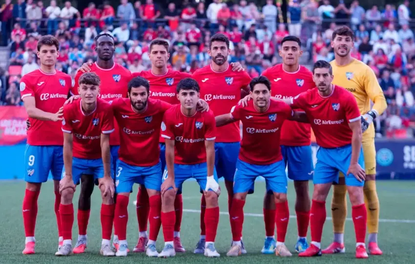 MANOLO SÁNCHEZ LOGRA EL MILAGRO DE LA PERMANENCIA CON EL CD ESTEPONA