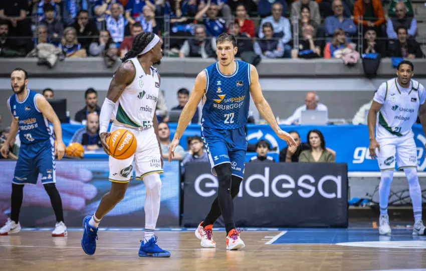 NOTAS Y 1X1 DEL UNICAJA EN BURGOS