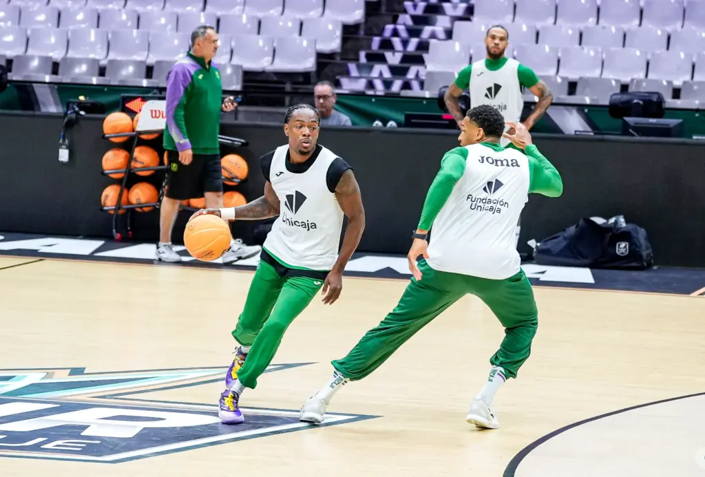 PERRY DURANTE EL ÚLTIMO ENTRENO ANTES DE LA SEMIFINAL