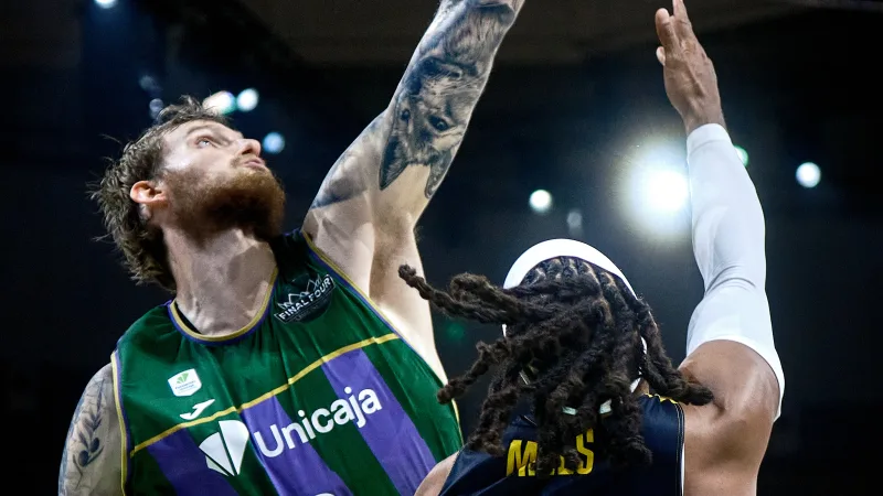 RESUMEN UNICAJA LLT
