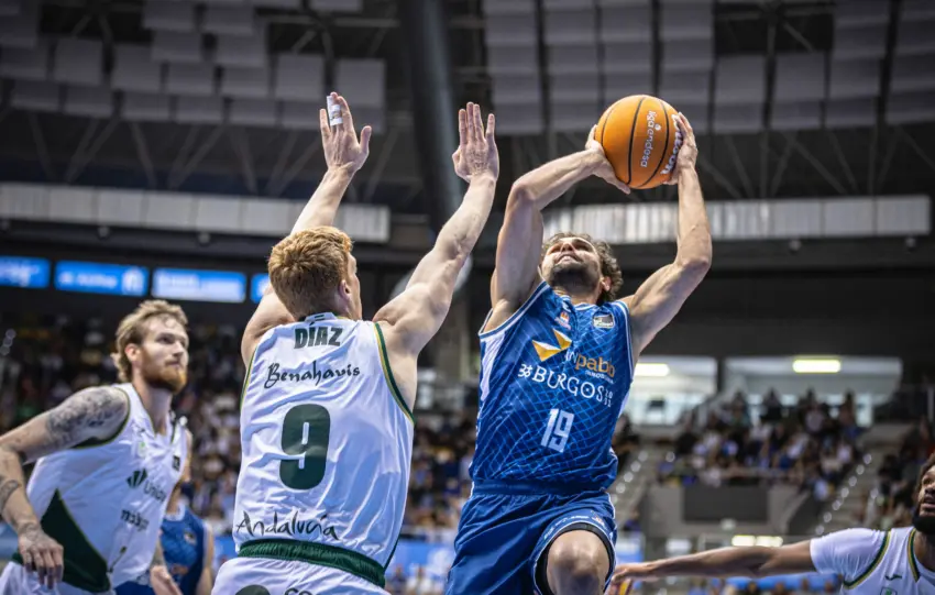 UNICAJA PLAYOFF FUERA