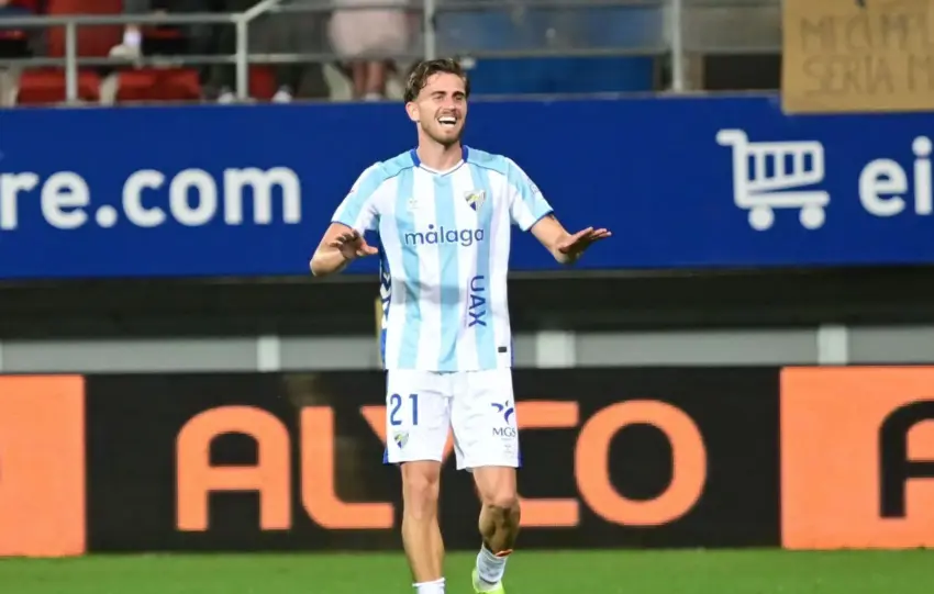 Adrián Niño y un posible playoff: "El Almería sería bonito por la tensión que hubo"