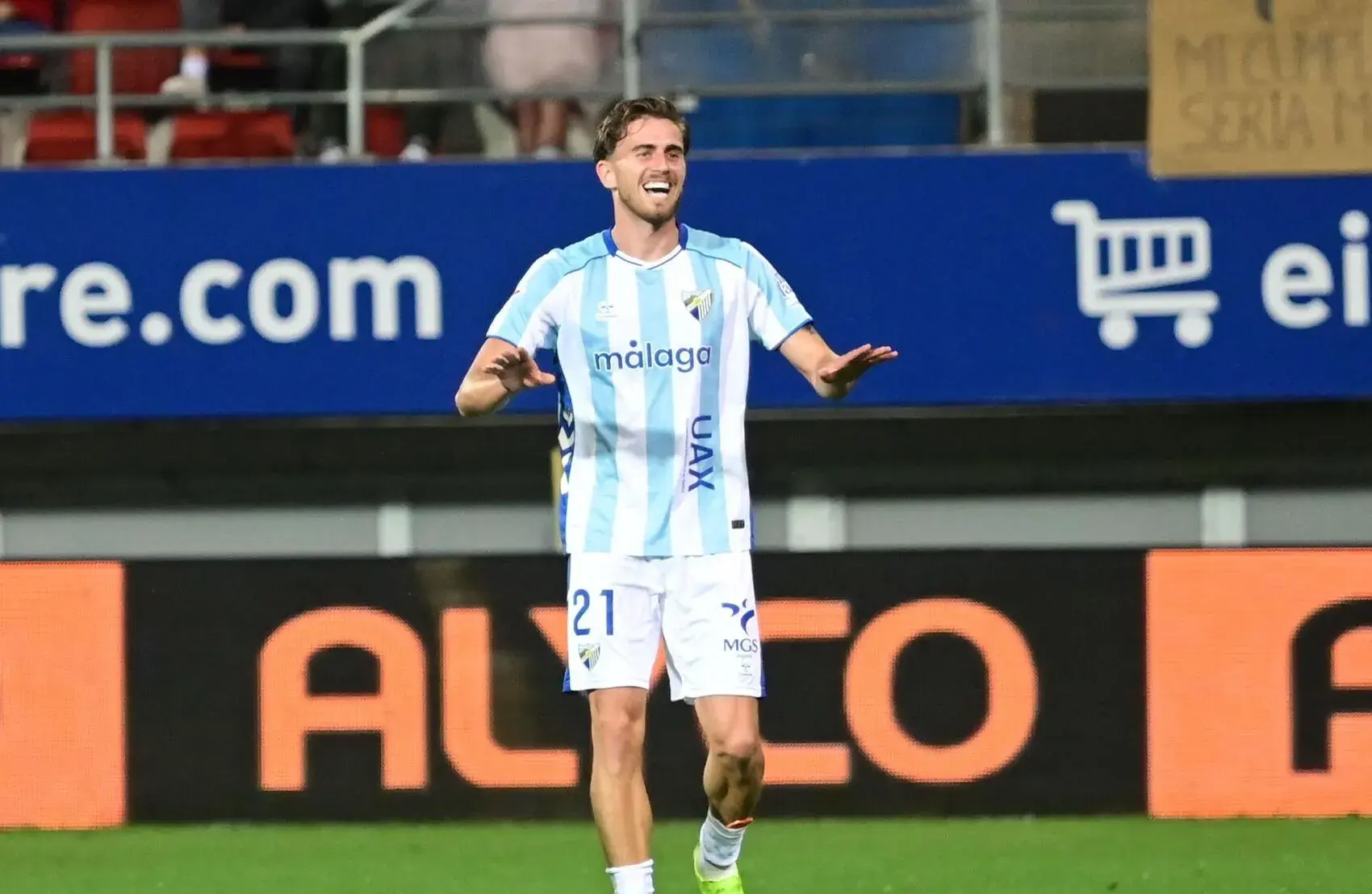 Adrián Niño y un posible playoff: "El Almería sería bonito por la tensión que hubo"
