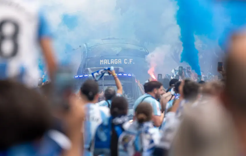 El Málaga contará con otro recibimiento histórico a su autobús en la vuelta ante Las Palmas