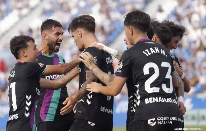 CRÓNICA | El sueño ya es una realidad: El Málaga CF cumple en Zaragoza para sellar el playoff de ascenso