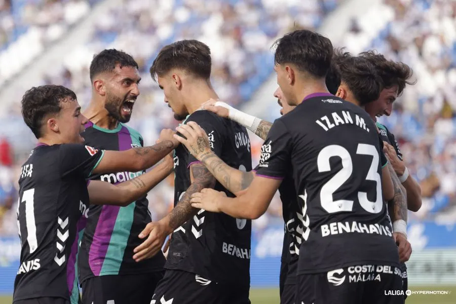 CRÓNICA | El sueño ya es una realidad: El Málaga CF cumple en Zaragoza para sellar el playoff de ascenso
