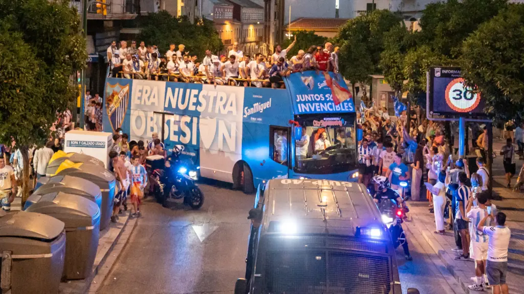 112. autobus ascenso celebracion rua primera division malaga cf