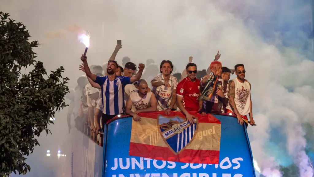 116. Einar bengala ramon recio alfonso herrero murillo victor autobus ascenso primera division