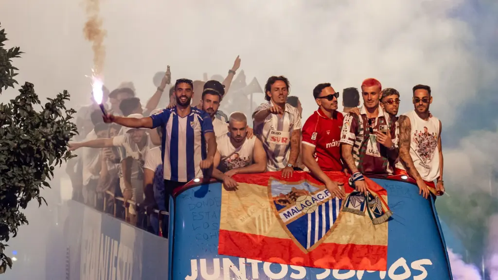 117. Einar bengala ramon recio alfonso herrero murillo victor autobus ascenso primera division