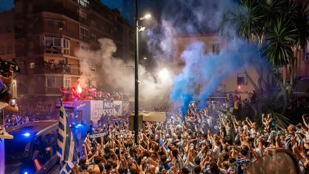 121. bengalas aficion autobus malaga cf ascenso primera division