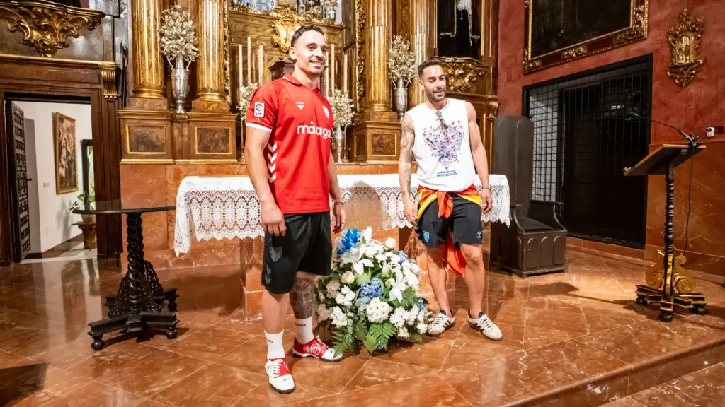 130. ascenso primera division ofrenda malaga cf divina pastora